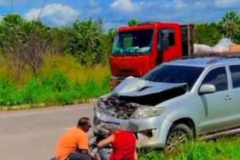 Motociclista morre em colisão com viatura descaracterizada da Polícia Civil no Ceará