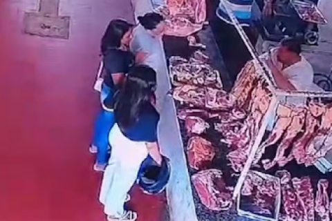 Mulher que esfaqueou enteada em mercado de Iguatu é presa pela Polícia Civil